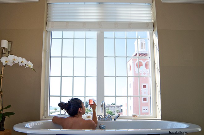 Este palacio rosado junto al mar es un ícono de la costa del golfo de Florida 